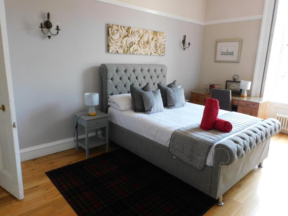 West End - Stunning, Spacious, 3 Bedroom, Main Door Flat With Private Parking Glasgow Buitenkant foto