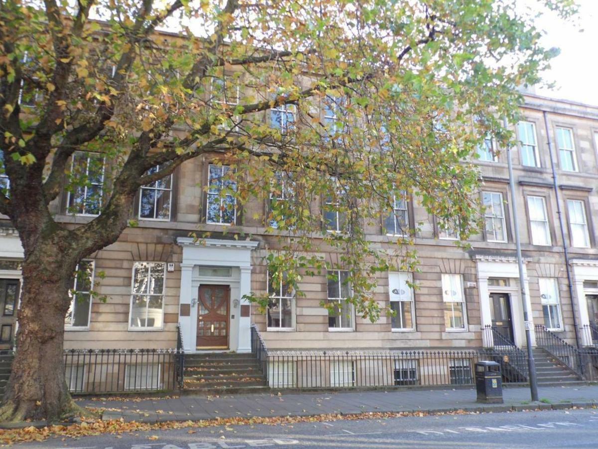 West End - Stunning, Spacious, 3 Bedroom, Main Door Flat With Private Parking Glasgow Buitenkant foto