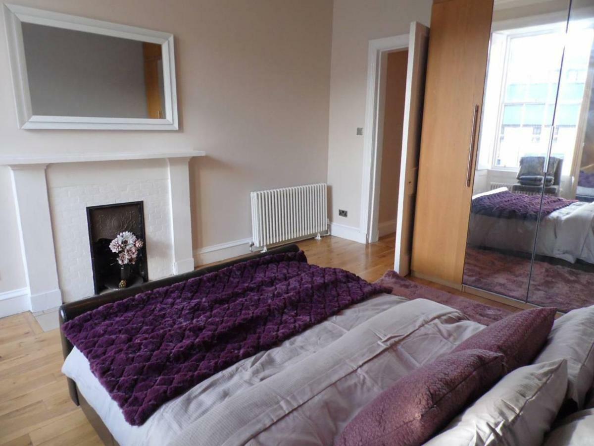 West End - Stunning, Spacious, 3 Bedroom, Main Door Flat With Private Parking Glasgow Buitenkant foto