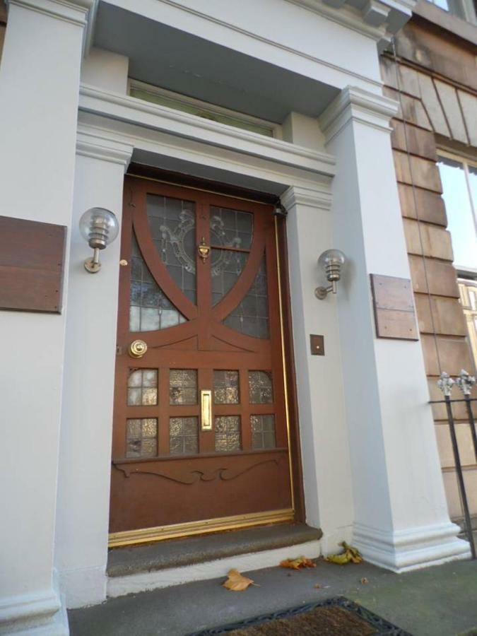 West End - Stunning, Spacious, 3 Bedroom, Main Door Flat With Private Parking Glasgow Buitenkant foto