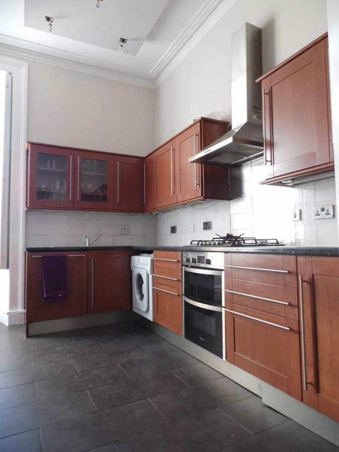 West End - Stunning, Spacious, 3 Bedroom, Main Door Flat With Private Parking Glasgow Buitenkant foto